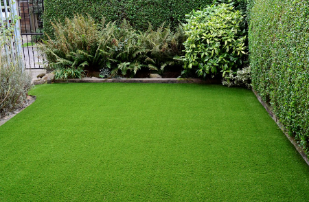 How Does Synthetic Grass Remain Green In San Diego?